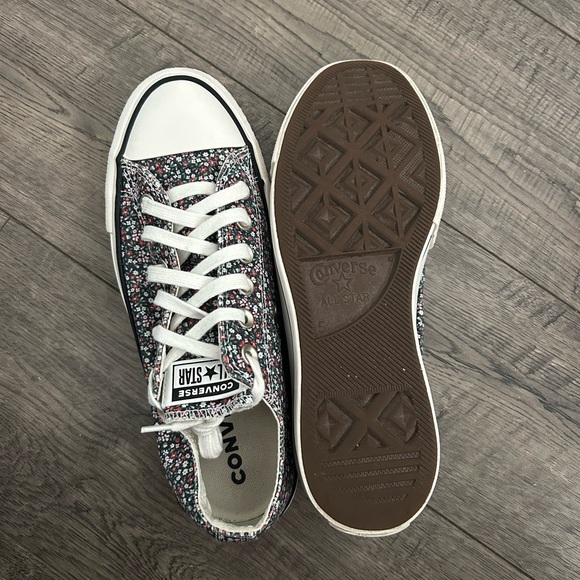 Converse All Star Floral Sneakers - Picture 3 of 4